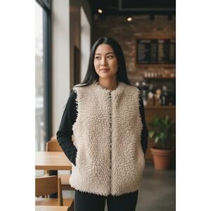 NWT  Woolrich Women's Loopy Yarn Sweater Vest  Color: Cream Size:2X